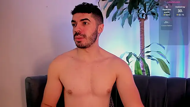 AxelThompson  online show from 21, 12, 2025