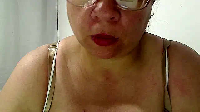 Snapshot of luciana69hot chatting on 12, 7, 2026 luciana69hot online show from 12, 7, 2026