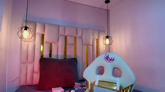 viollettaa  online show from 12, 3, 2026