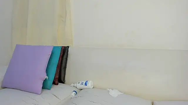 Snapshot of BeautyWet chatting on 25, 5, 2026 BeautyWet online show from 25, 5, 2026