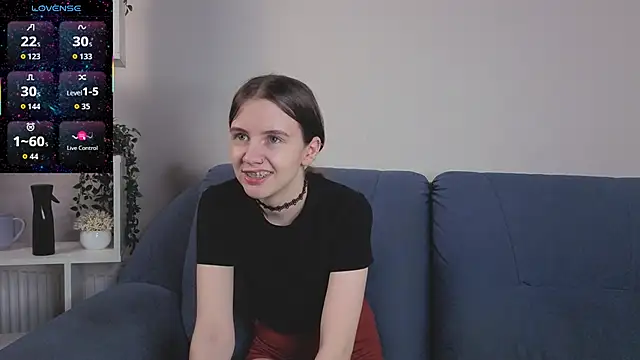 Snapshot of LucettaAdy chatting on 5, 4, 2026 LucettaAdy online show from 5, 4, 2026