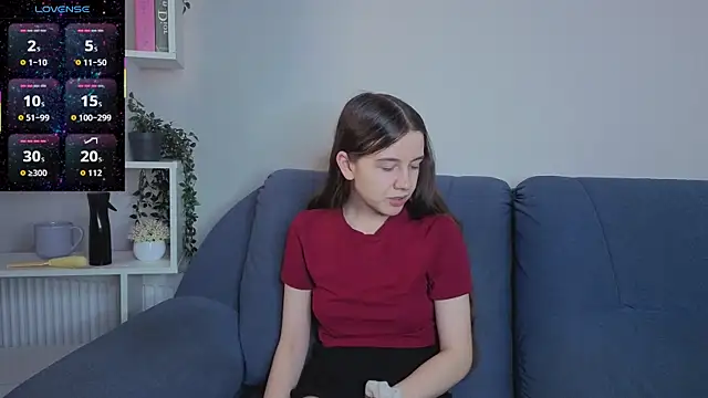 Snapshot of LucettaAdy chatting on 10, 4, 2026 LucettaAdy online show from 10, 4, 2026