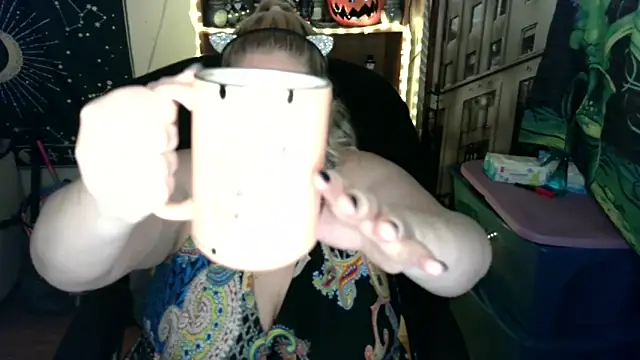 Snapshot of Kinky_Witch chatting on 11, 5, 2026 Kinky Witch online show from 11, 5, 2026