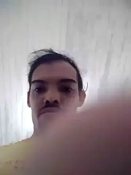 GuilhermeYuree online show from 6, 1, 2026