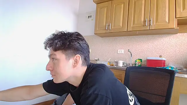 Snapshot of Aria_Arthur chatting on 15, 10, 2025 Aria Arthur online show from 15, 10, 2025