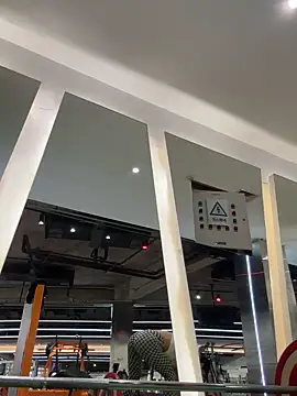 Snapshot of Ninazhang chatting on 19, 11, 2025 Ninazhang online show from 19, 11, 2025