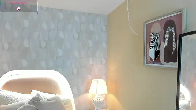 Snapshot of isabella_milf_ chatting on 30, 10, 2025 isabella milf online show from 30, 10, 2025