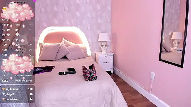 Snapshot of isabella_milf_ chatting on 26, 5, 2026 isabella milf online show from 26, 5, 2026