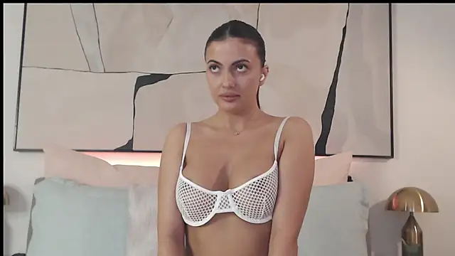 NicoleBrawn online show from 25, 9, 2025