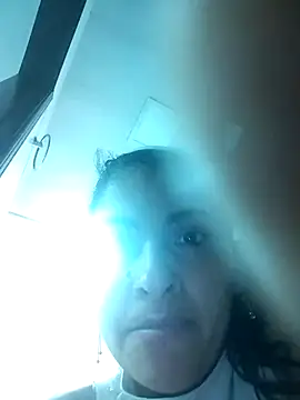 Snapshot of Fox_Roxxan chatting on 12, 10, 2025 Fox Roxxan online show from 12, 10, 2025