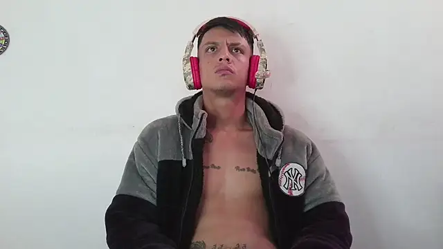 andrewcoopper1 online show from 10, 3, 2026