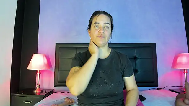 Snapshot of GreciaFox1 chatting on 2, 3, 2026 GreciaFox1 online show from 2, 3, 2026