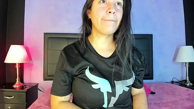 Snapshot of GreciaFox1 chatting on 23, 3, 2026 GreciaFox1 online show from 23, 3, 2026