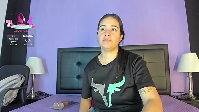 Snapshot of GreciaFox1 chatting on 9, 4, 2026 GreciaFox1 online show from 9, 4, 2026