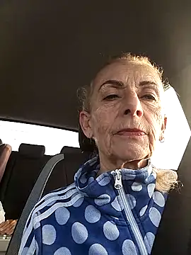 clarabell4 online show from 9, 2, 2026