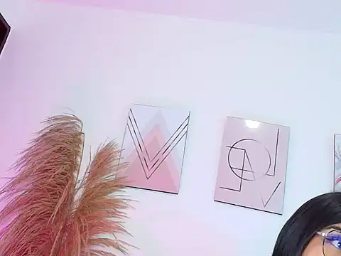 Snapshot of VictoriaGarciaa chatting on 15, 4, 2026 VictoriaGarciaa online show from 15, 4, 2026