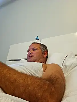 cubanitofeliz40 online show from 2, 10, 2025