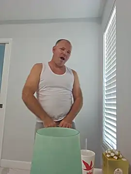 Snapshot of cubanitofeliz40 chatting on 13, 5, 2026 cubanitofeliz40 online show from 13, 5, 2026