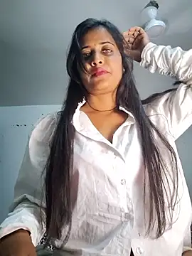 Snapshot of cute_radhikaa chatting on 30, 3, 2026 cute radhikaa online show from 30, 3, 2026