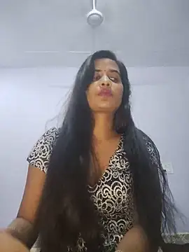 Snapshot of cute_radhikaa chatting on 28, 5, 2026 cute radhikaa online show from 28, 5, 2026