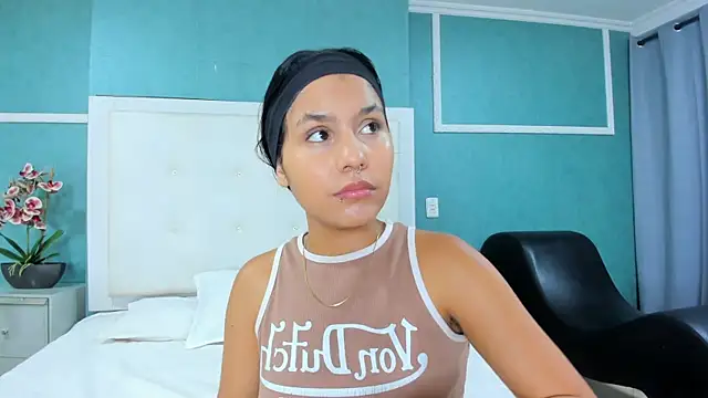 ania gomez online show from 25, 11, 2025