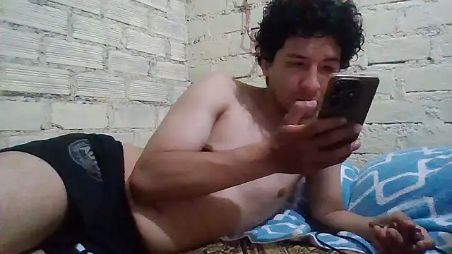 LecheDeSoya666 online show from 16, 1, 2026