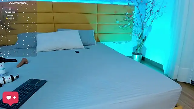 KamileBlake online show from 9, 10, 2025