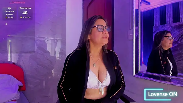 Agatha Pleasure online show from 25, 10, 2025