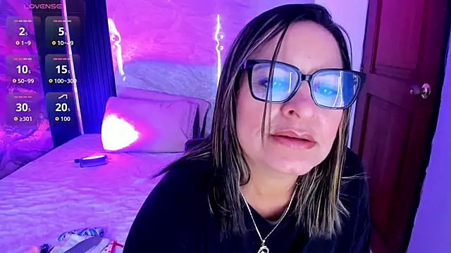 Agatha Pleasure online show from 27, 2, 2026