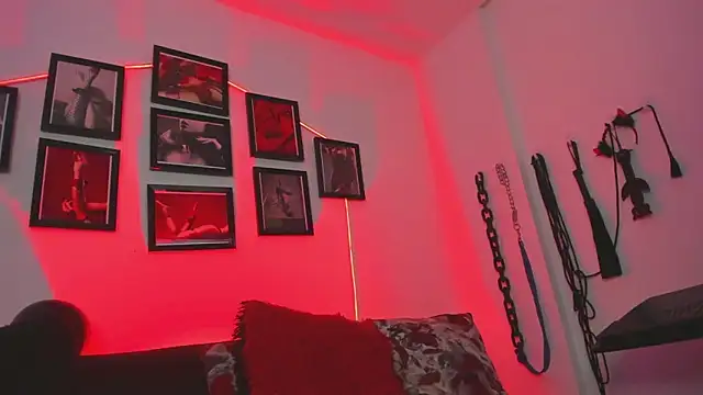 MistressNyx cg online show from 3, 12, 2025