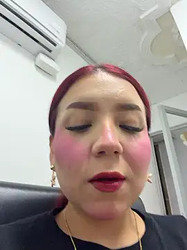 Snapshot of Mia_Juicyberry chatting on 11, 1, 2026 Mia Juicyberry online show from 11, 1, 2026