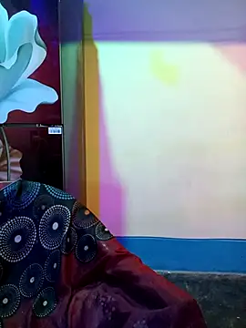 Snapshot of Nishi-2 chatting on 5, 10, 2025 Nishi-2 online show from 5, 10, 2025