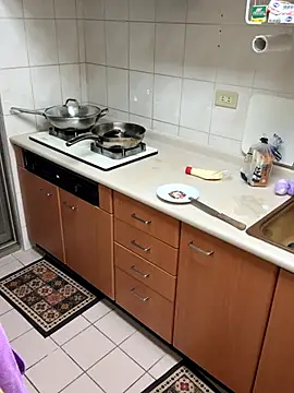 zack23088 online show from 4, 12, 2025