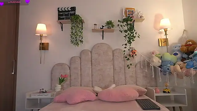 violeth     online show from 30, 3, 2026