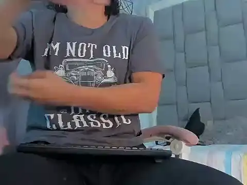 Xfire boy69 online show from 14, 11, 2025