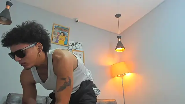 Xfire boy69 online show from 5, 12, 2025