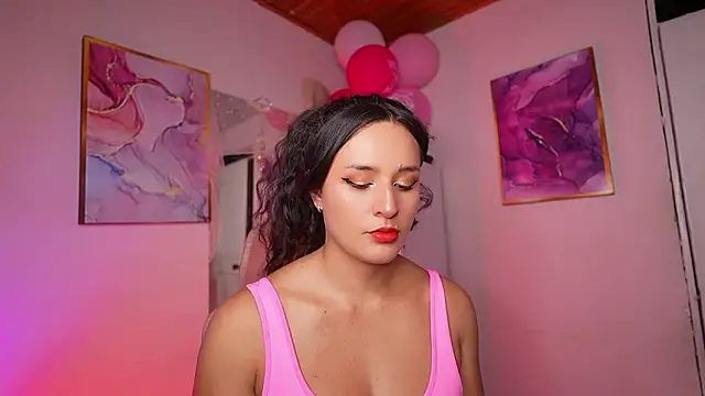 Dannaa Lovs online show from 24, 2, 2026