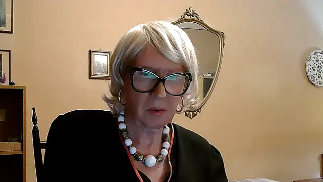 Snapshot of ROBY_SWEETHOT chatting on 29, 9, 2025 ROBY SWEETHOT online show from 29, 9, 2025