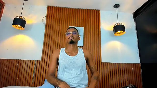 Darwin mayo online show from 27, 10, 2025