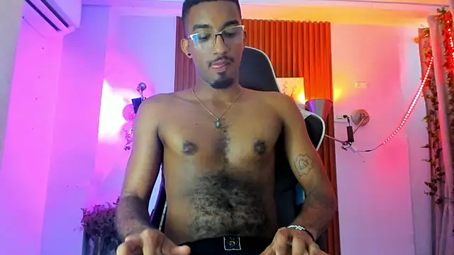 Darwin mayo online show from 15, 12, 2025