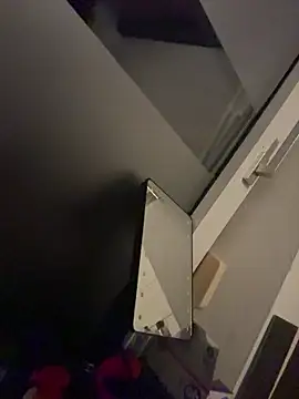 SweetTeenGirl online show from 18, 11, 2025