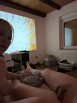 SweetTeenGirl online show from 25, 11, 2025