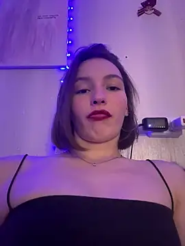 Snapshot of ZariaFlame chatting on 2, 11, 2025 ZariaFlame online show from 2, 11, 2025