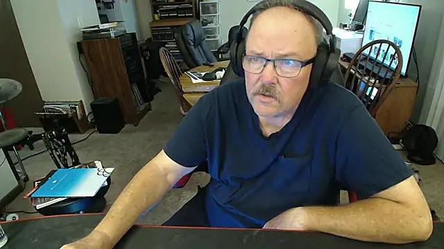 Snapshot of havethickcock chatting on 9, 7, 2026 havethickcock online show from 9, 7, 2026