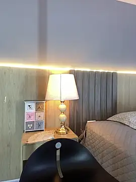 Atenea Clerk online show from 9, 4, 2026