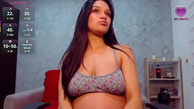 Roxxi 2110 online show from 11, 10, 2025