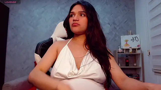 Roxxi 2110 online show from 28, 10, 2025