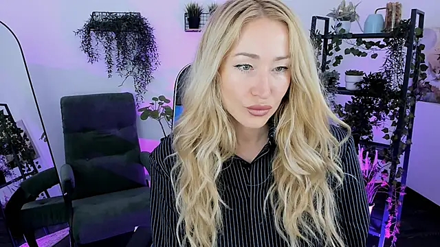 AstraMonroe online show from 10, 4, 2026