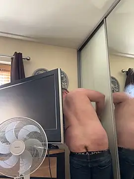 Snapshot of different-strokes chatting on 9, 9, 2025 different-strokes online show from 9, 9, 2025