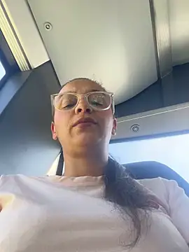 Snapshot of eli5566 chatting on 3, 5, 2026 eli5566 online show from 3, 5, 2026